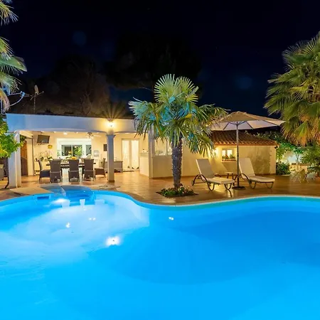 La De L'olivier Bed & Breakfast 3*